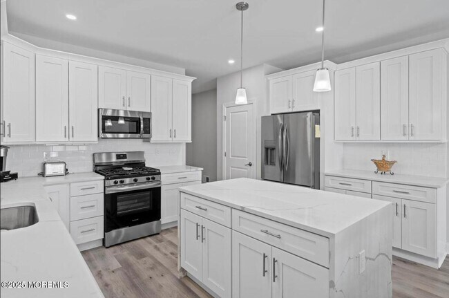 Building Photo - 207 Carteret Ave