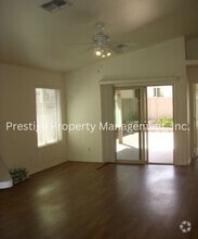 Building Photo - 82 S Laurelton Way