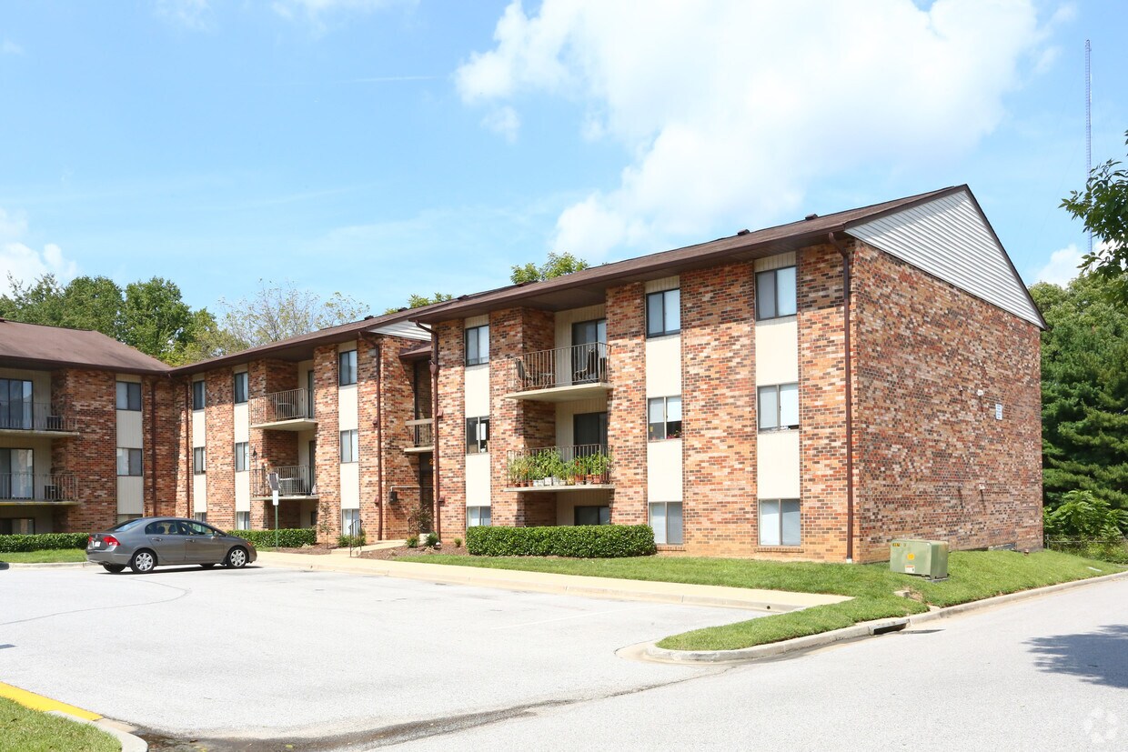 Old Orchard Apartments in Catonsville, MD