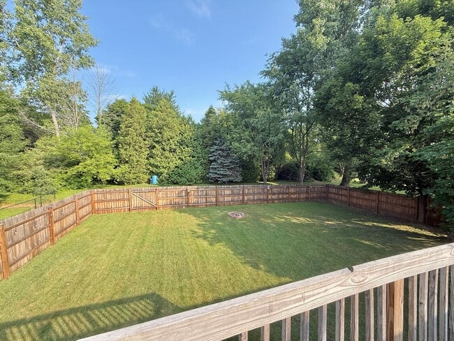 Building Photo - 4 bed house Gananda | HUGE OFFICE | GARAGE...