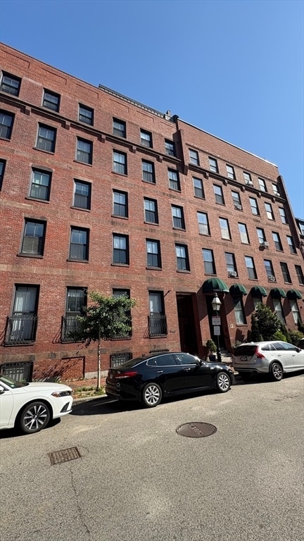 Primary Photo - 5 Appleton St