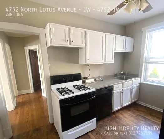 Building Photo - 4752 N Lotus Ave