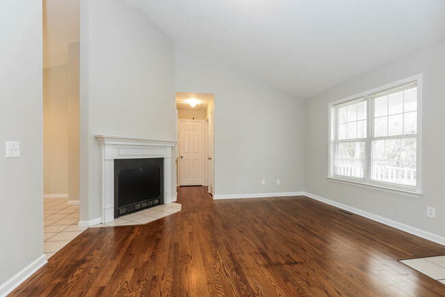 Foto del edificio - 1202 Oldstone Ct