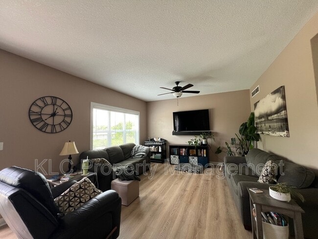 Foto del edificio - 5401 SE 27th St