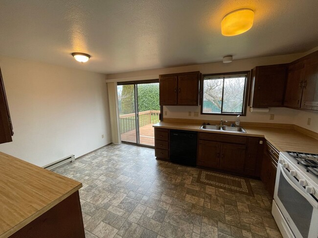 Building Photo - 3801 37th Drive