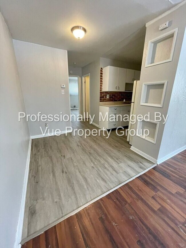 Foto del edificio - 1719 N Livingston Ave
