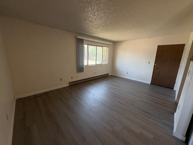 Building Photo - 1909 S Black Ave