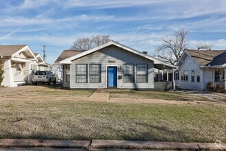 Building Photo - 1715 NW 38th St