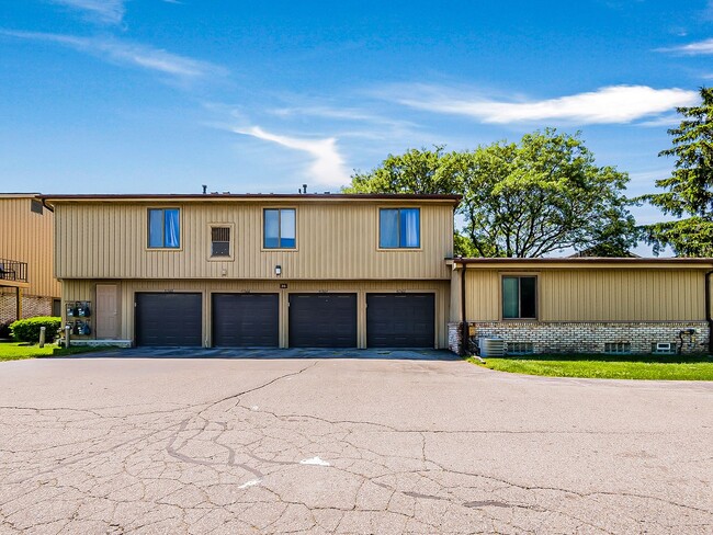 Photo - 41562 Bedford Dr House