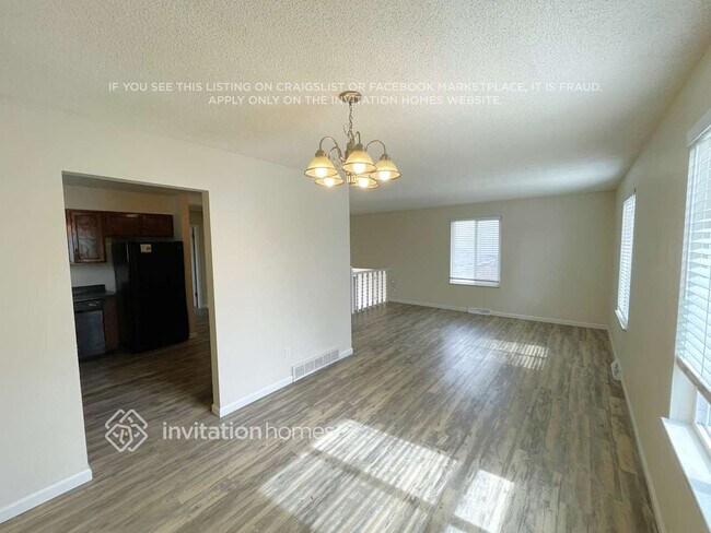 Building Photo - 378 S 24th Ave