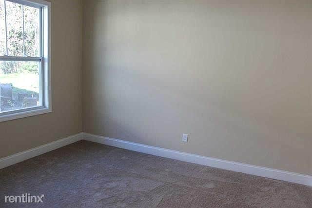 Building Photo - 3 br, 2 bath House - 1302 Mcduffie Ave