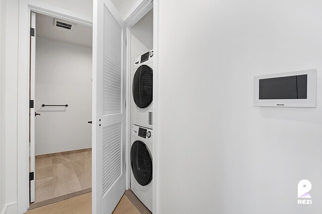 Building Photo - 36-20 Steinway St