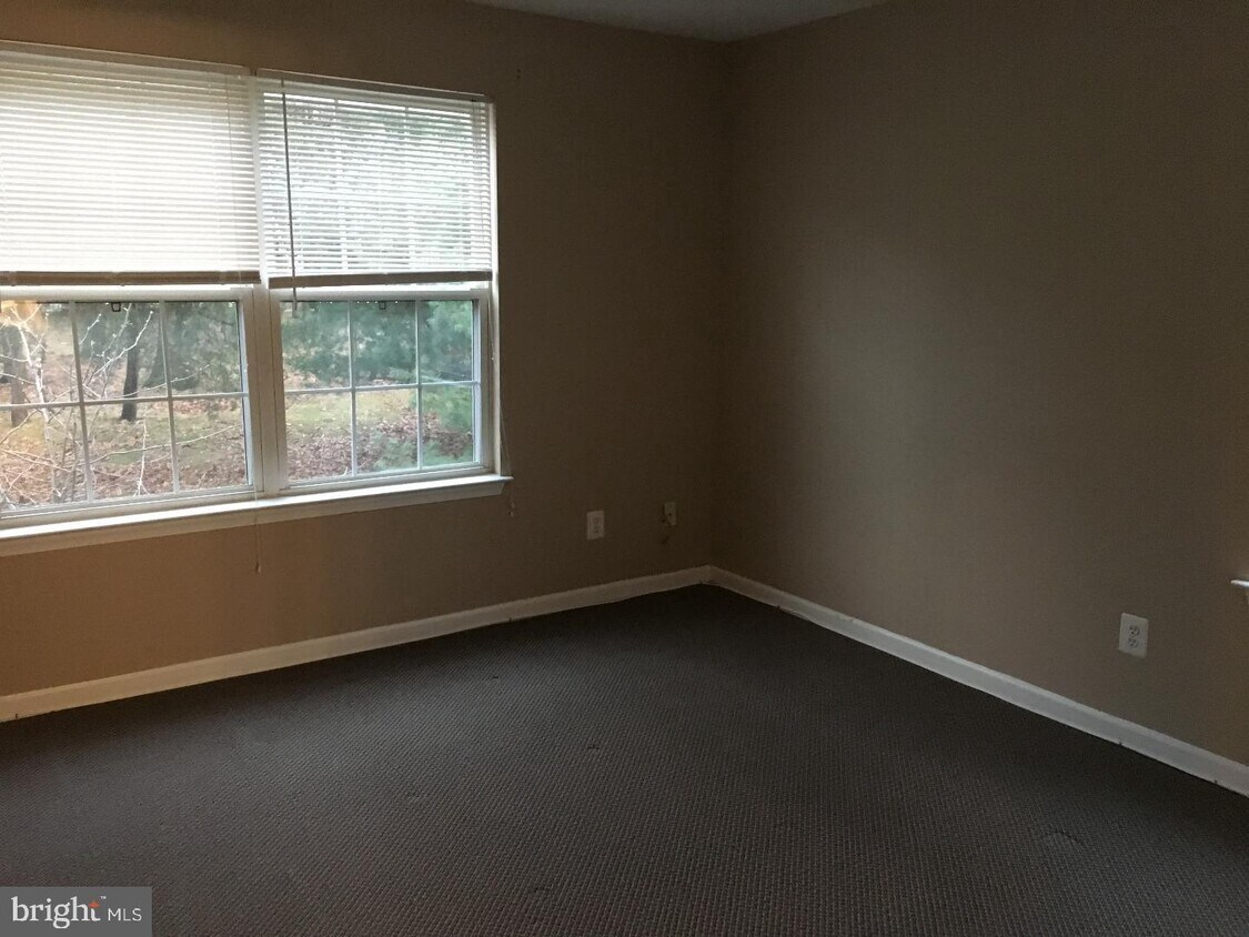 1147 Tristram Cir, Mantua Township, NJ 08051 Apartment for Rent in