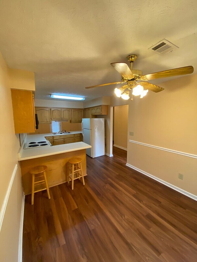 Foto del edificio - Harmon Duplex - Available Now!