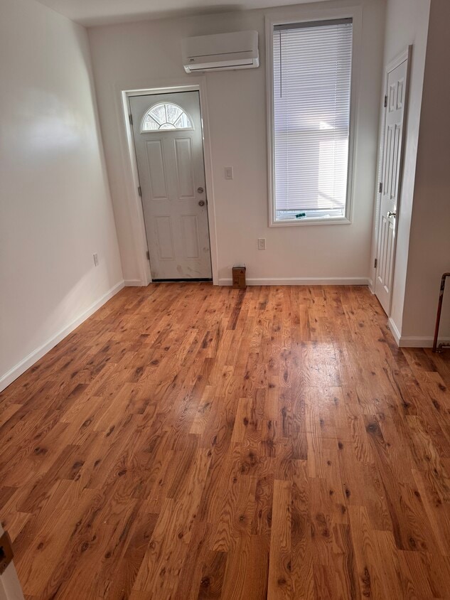 Foto del edificio - 686 Woodward Ave