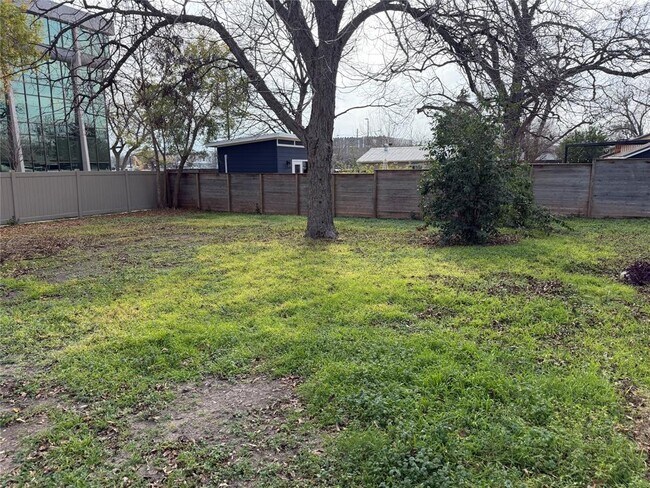 Foto del edificio - 6017 Sheridan Ave