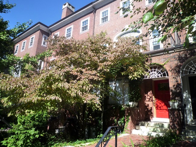 Foto del edificio - 39 Garrison Rd