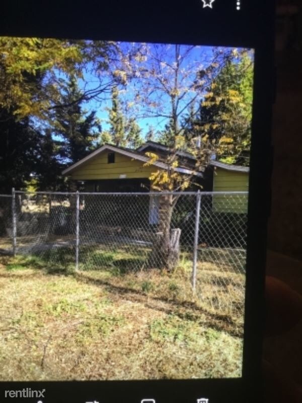 Foto principal - 3 br, 1.5 bath House - 18708 S. Old Hwy 99
