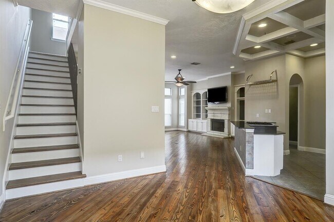 Building Photo - 1304 Dart St