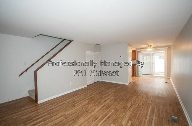 Building Photo - 335 1st Ave NW