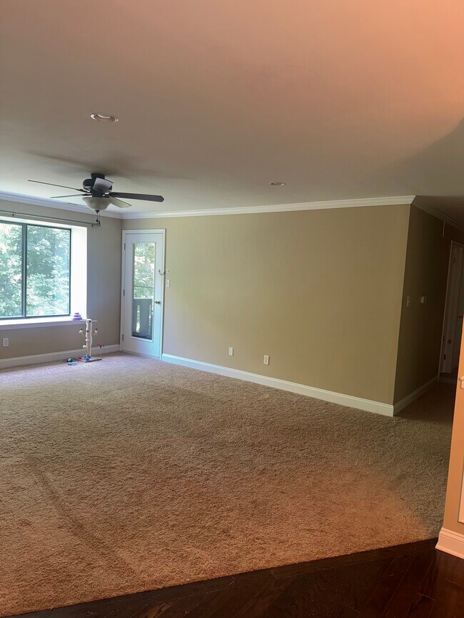 Foto del edificio - 4412B Aberdeen Dr