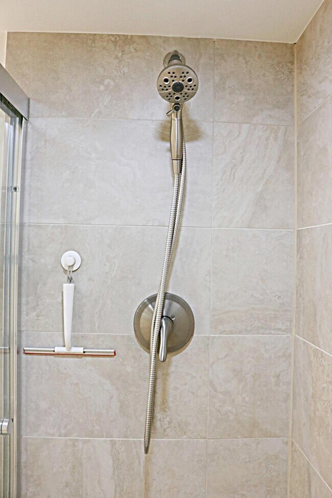 Foto del edificio - 230 NE 26th Ave