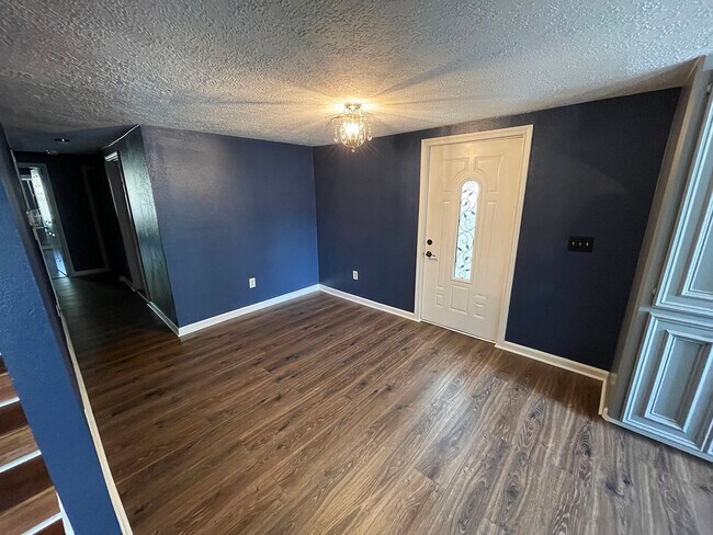 Foto del edificio - 10424 Burden St
