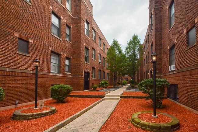 Building Photo - 3810 N Fremont St