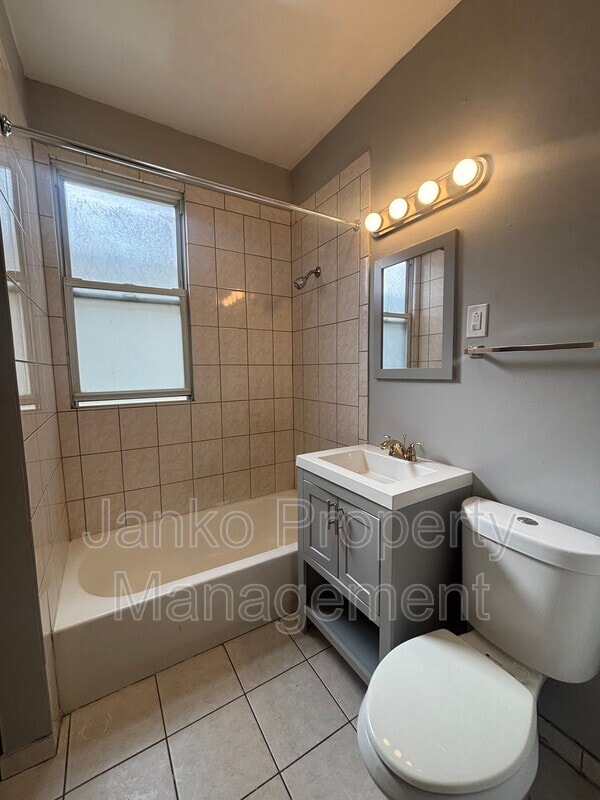 Foto del edificio - 7632 S Drexel Ave