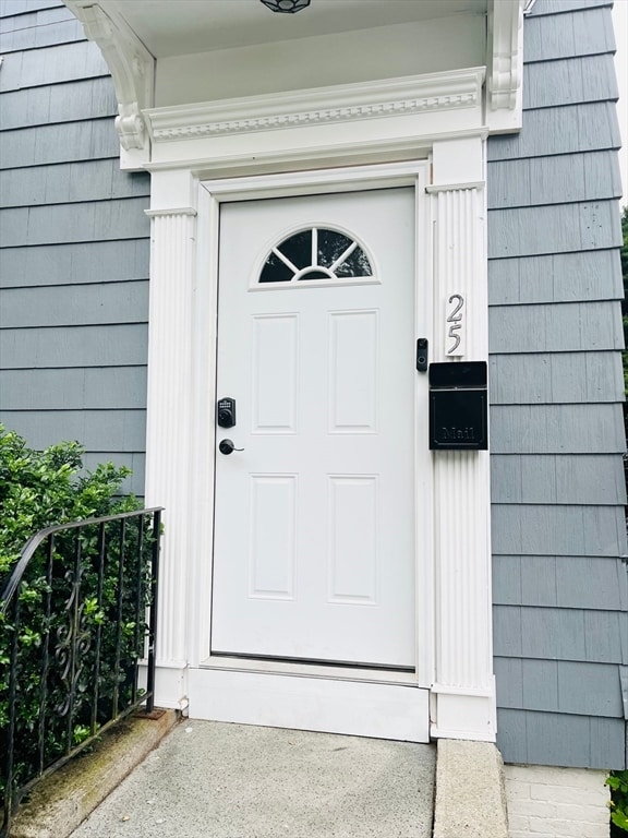 Primary Photo - 25 Auburn St