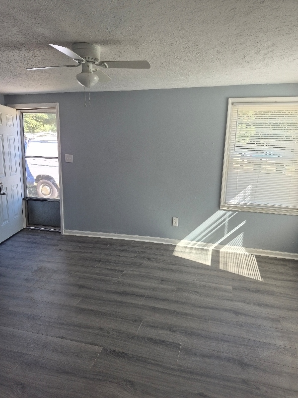 Foto del edificio - 15281 Cooper St