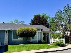 Building Photo - 6920 Chesterfield Ln