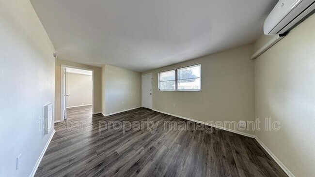 Foto del edificio - 9411 Grandfield Rd