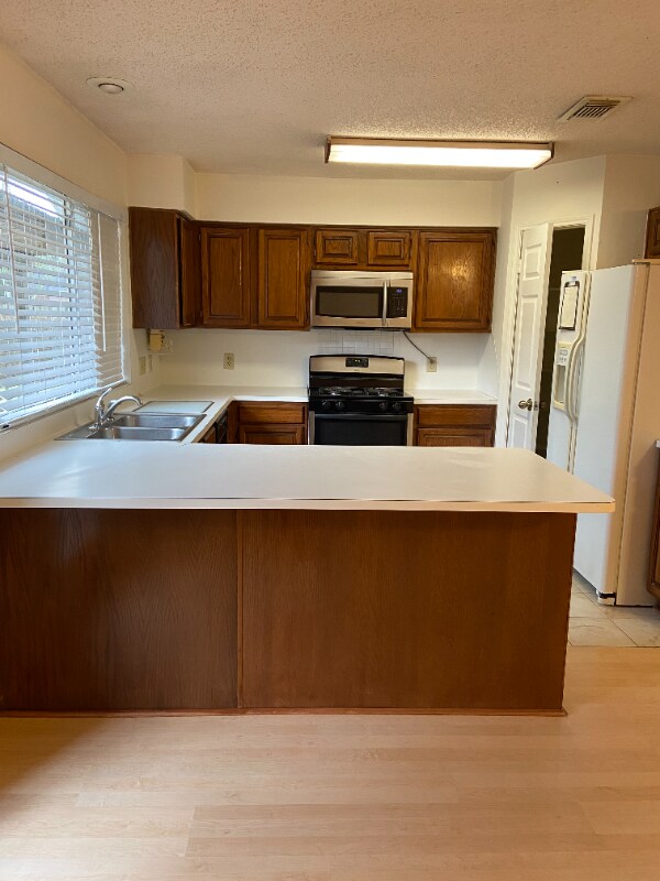 Foto del edificio - 3027 Granite Lake Dr