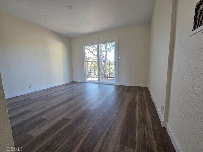 Foto del edificio - 3942 Manzanita Dr