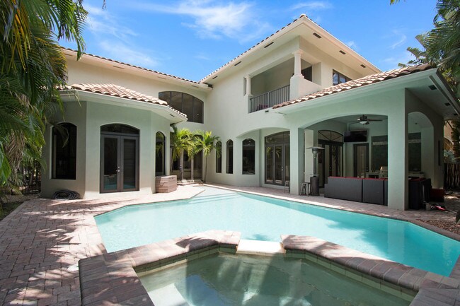 Building Photo - 17891  Monte Vista Drive