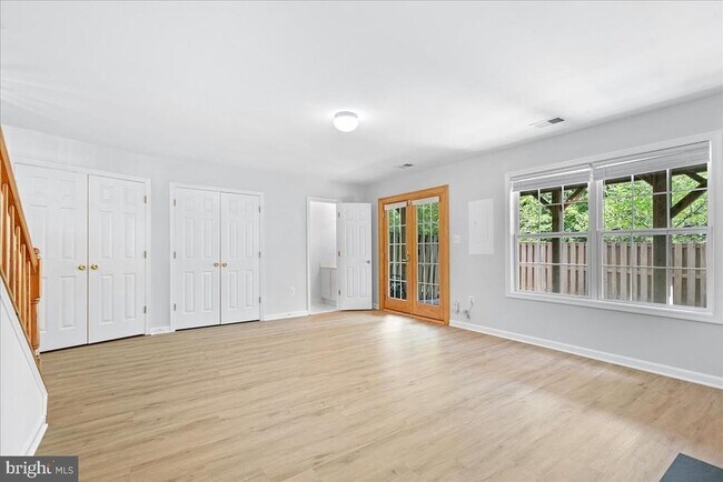 Building Photo - 6003 Mill Cove Ct
