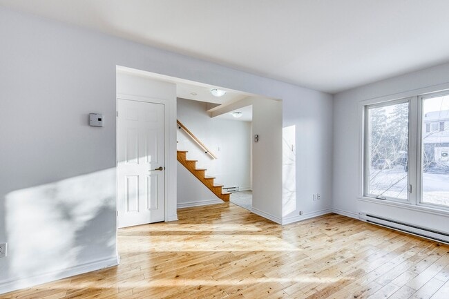 Building Photo - 489 Rue de Brion