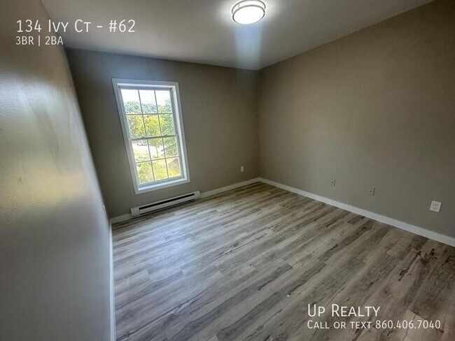 Building Photo - 134 Ivy Ct