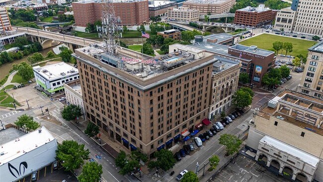 Foto del edificio - 915 Franklin St