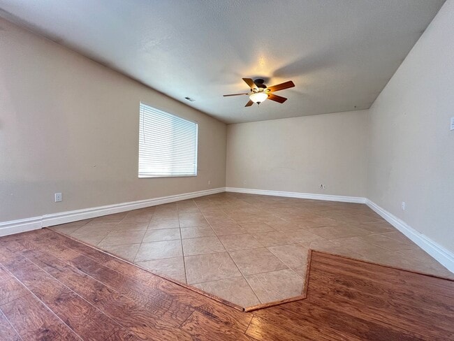 Building Photo - 2951 W 1060 N