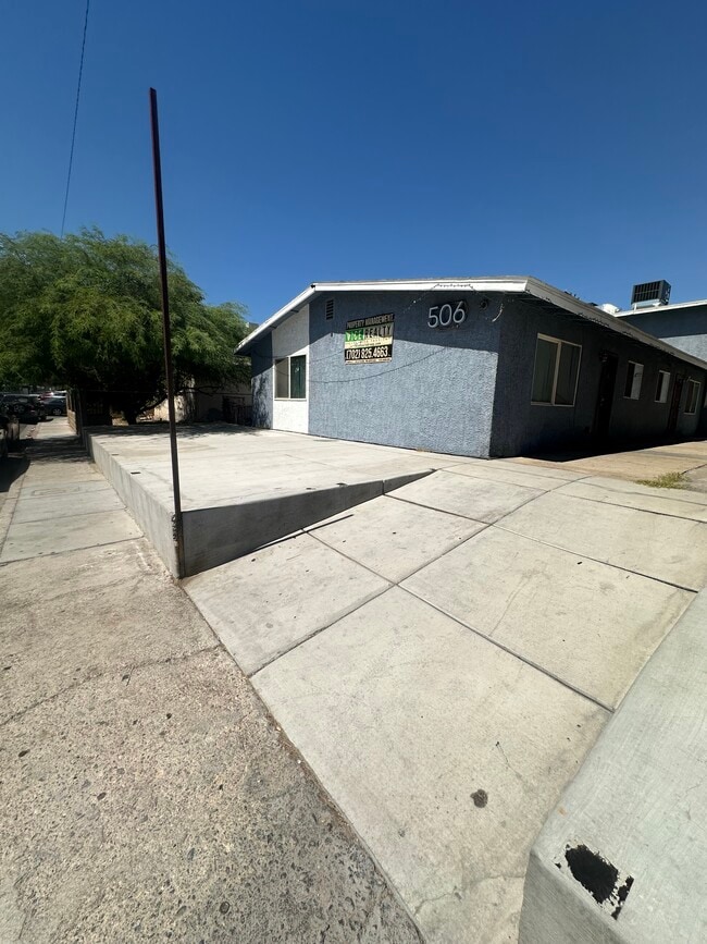 Building Photo - 506 McKellar Cir