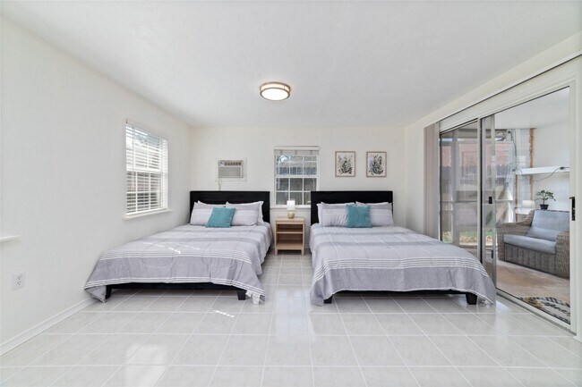 Foto del edificio - 3511 Colleen Woods Cir
