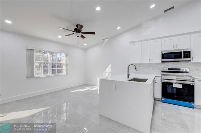 Foto del edificio - 8400 NW 46th Dr