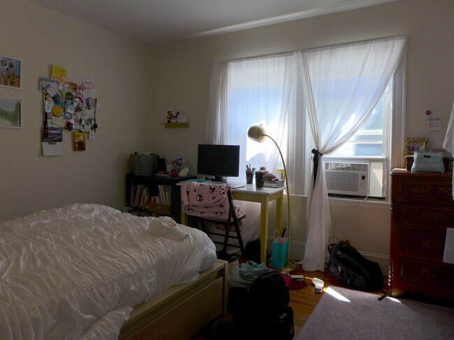 Foto del edificio - 3 Evergreen Ave