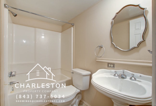 Building Photo - 756 Seaman Ln