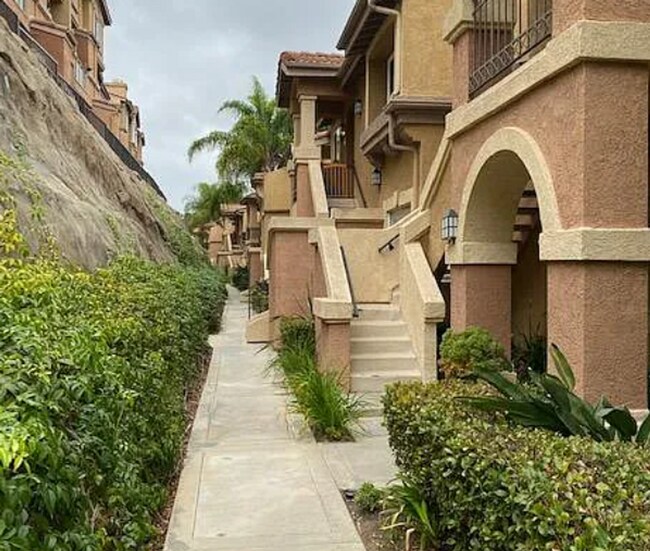 Foto del edificio - Beautiful Clubhouse Condo For Lease