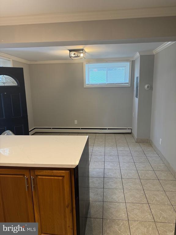 Building Photo - 4253 Brooks St NE