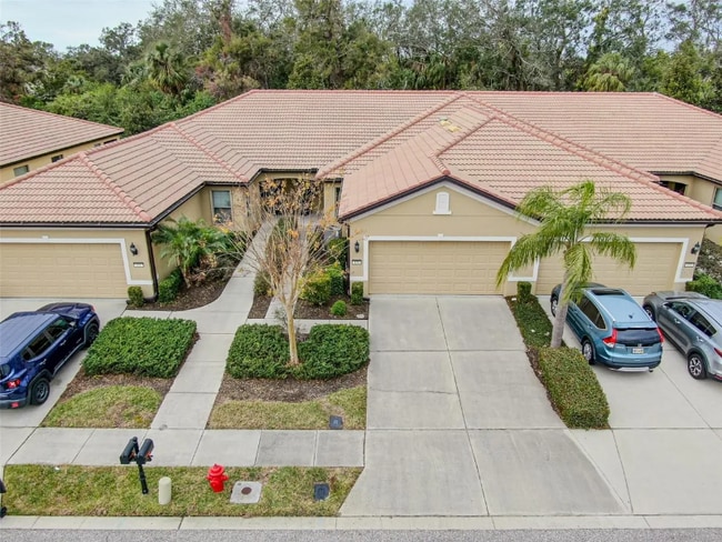 Building Photo - 430 Cedar Falls Dr