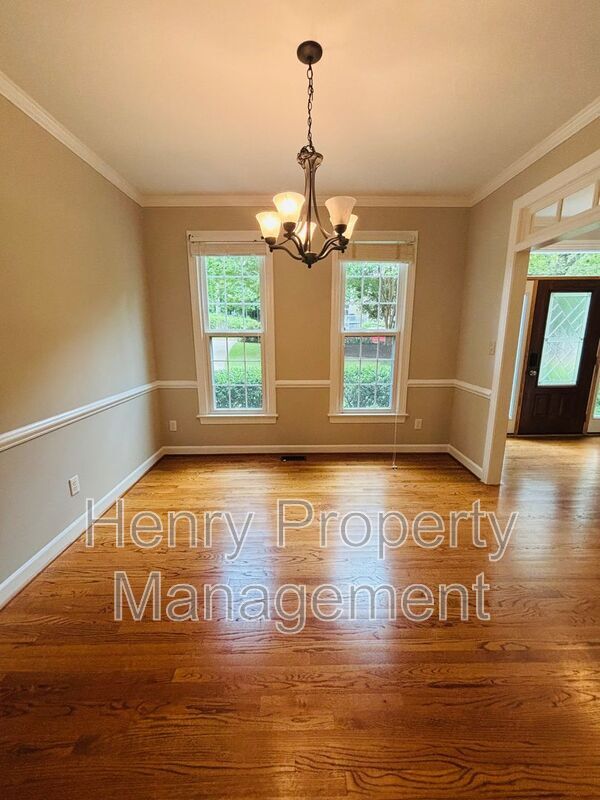 Foto del edificio - 203 Langston Mill Ct